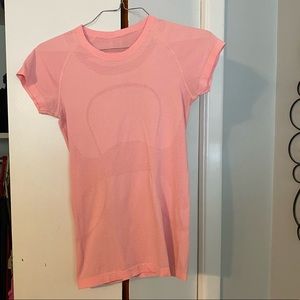 LULULEMON top